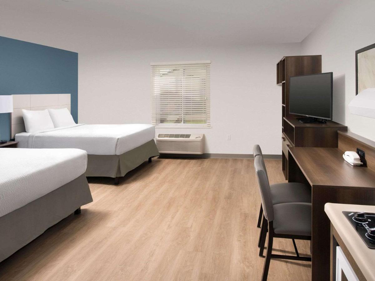 Candlewood Suites Pecos By Ihg Exterior photo